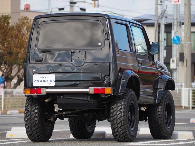 ジムニー ワイルドウインド　リフトアップ　ミッキートンプソン１５ＡＷ　オーバーフェンダー　Ｆ／Ｒパイプバンパー　ディスプレイオーディオ　ＤＶＤ／ＣＤ／ＢＴ　社外ステアリング／グリル　シートカバー　ＬＥＤライト（16枚目）
