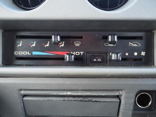 ジムニー ワイルドウインド　リフトアップ　ミッキートンプソン１５ＡＷ　オーバーフェンダー　Ｆ／Ｒパイプバンパー　ディスプレイオーディオ　ＤＶＤ／ＣＤ／ＢＴ　社外ステアリング／グリル　シートカバー　ＬＥＤライト（25枚目）