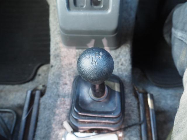 ジムニー ワイルドウインド　リフトアップ　ミッキートンプソン１５ＡＷ　オーバーフェンダー　Ｆ／Ｒパイプバンパー　ディスプレイオーディオ　ＤＶＤ／ＣＤ／ＢＴ　社外ステアリング／グリル　シートカバー　ＬＥＤライト（30枚目）