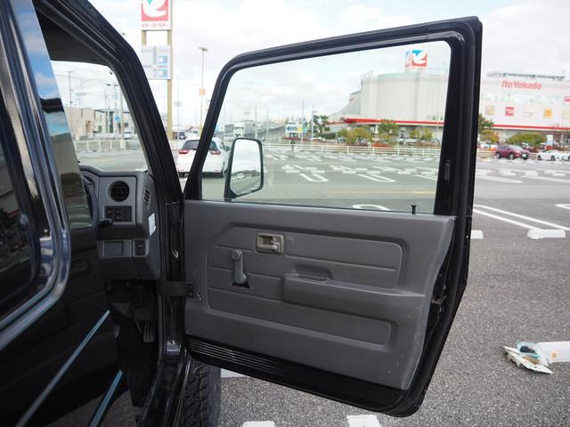 ジムニー ワイルドウインド　リフトアップ　ミッキートンプソン１５ＡＷ　オーバーフェンダー　Ｆ／Ｒパイプバンパー　ディスプレイオーディオ　ＤＶＤ／ＣＤ／ＢＴ　社外ステアリング／グリル　シートカバー　ＬＥＤライト（47枚目）