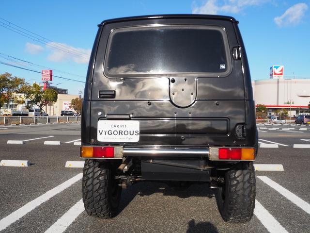 ジムニー ワイルドウインド　リフトアップ　ミッキートンプソン１５ＡＷ　オーバーフェンダー　Ｆ／Ｒパイプバンパー　ディスプレイオーディオ　ＤＶＤ／ＣＤ／ＢＴ　社外ステアリング／グリル　シートカバー　ＬＥＤライト（69枚目）