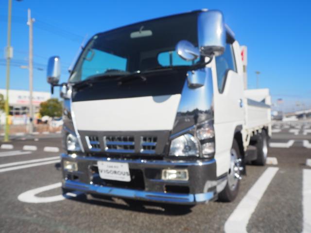 エルフトラック ベースグレード　新明和垂直パワーゲート　昇降荷重６００ｋｇ（１５８ｃｍ×８４ｃｍ）　最積２０００ｋｇ　荷台内寸（１６１ｃｍ×３０６ｃｍ×３８ｃｍ）　後輪Ｗタイヤ　メッキパーツ　アオリ縞板　左電格　ＥＴＣ（57枚目）