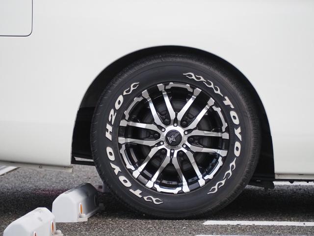ＮＶ３５０キャラバンバン ロングプレミアムＧＸターボ　ディーゼルターボ　ニトロパワー１６ＡＷ　ＴＯＹＯタイヤ　ローダウン　ＡＴＯＴＯオーディオ　Ｂｌｕｅｔｏｏｔｈ　バックカメラ　ミラー型ドラレコ　ＥＴＣ　ウッドステアリング　シートカバー　ベッドキット（11枚目）