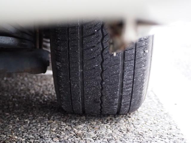 ＮＶ３５０キャラバンバン ロングプレミアムＧＸターボ　ディーゼルターボ　ニトロパワー１６ＡＷ　ＴＯＹＯタイヤ　ローダウン　ＡＴＯＴＯオーディオ　Ｂｌｕｅｔｏｏｔｈ　バックカメラ　ミラー型ドラレコ　ＥＴＣ　ウッドステアリング　シートカバー　ベッドキット（20枚目）