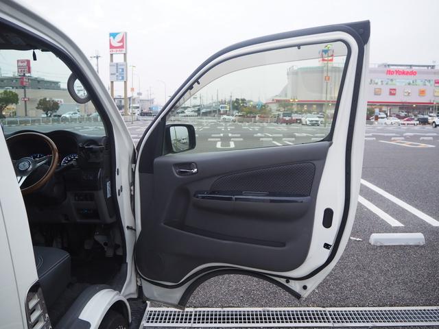 ＮＶ３５０キャラバンバン ロングプレミアムＧＸターボ　ディーゼルターボ　ニトロパワー１６ＡＷ　ＴＯＹＯタイヤ　ローダウン　ＡＴＯＴＯオーディオ　Ｂｌｕｅｔｏｏｔｈ　バックカメラ　ミラー型ドラレコ　ＥＴＣ　ウッドステアリング　シートカバー　ベッドキット（53枚目）