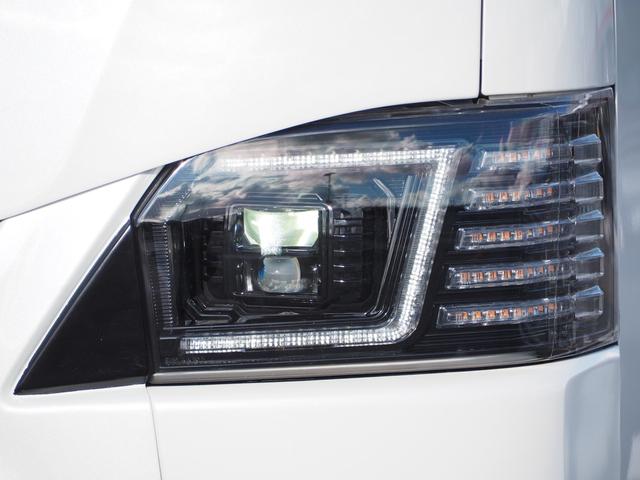 レジアスエースバン スーパーＧＬ　ダークプライム　ローダウン　１６ＡＷ　ジオランダーＡ／Ｔタイヤ　社外ボンネット／グリル　エアロ　ルーフレール　ナビ　地デジ　ＤＶＤ／ＣＤ／ＢＴ　バックカメラ　ドラレコ　ＥＴＣ　ＬＥＤライト／テール／フォグ　半革シート（8枚目）