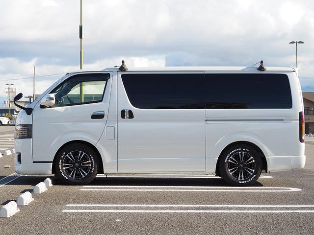 レジアスエースバン スーパーＧＬ　ダークプライム　ローダウン　１６ＡＷ　ジオランダーＡ／Ｔタイヤ　社外ボンネット／グリル　エアロ　ルーフレール　ナビ　地デジ　ＤＶＤ／ＣＤ／ＢＴ　バックカメラ　ドラレコ　ＥＴＣ　ＬＥＤライト／テール／フォグ　半革シート（13枚目）