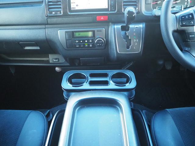 レジアスエースバン スーパーＧＬ　ダークプライム　ローダウン　１６ＡＷ　ジオランダーＡ／Ｔタイヤ　社外ボンネット／グリル　エアロ　ルーフレール　ナビ　地デジ　ＤＶＤ／ＣＤ／ＢＴ　バックカメラ　ドラレコ　ＥＴＣ　ＬＥＤライト／テール／フォグ　半革シート（36枚目）