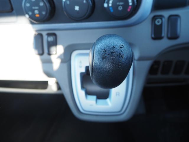 キャンター 　積載量１５００ｋｇ　メッキパーツ　後輪Ｗタイヤ　ハンドルカバー　フォグ　キーレス　左電格　荷台内寸（３１２×１６１×３７）（32枚目）