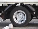 平ボディ　パワーゲート付き　極東パワーゲート　昇降荷重６００ｋｇ（９４ｃｍ×１５８ｃｍ）　最積１５００ｋｇ　荷台内寸１６０ｃｍ×３０８ｃｍ×３８ｃｍ　後輪Ｗタイヤ　メッキパーツ　アオリ縞板　ナビ　地デジ　ＤＶＤ／ＣＤ／ＢＴ（11枚目）
