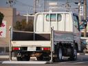 平ボディ　パワーゲート付き　極東パワーゲート　昇降荷重６００ｋｇ（９４ｃｍ×１５８ｃｍ）　最積１５００ｋｇ　荷台内寸１６０ｃｍ×３０８ｃｍ×３８ｃｍ　後輪Ｗタイヤ　メッキパーツ　アオリ縞板　ナビ　地デジ　ＤＶＤ／ＣＤ／ＢＴ（16枚目）