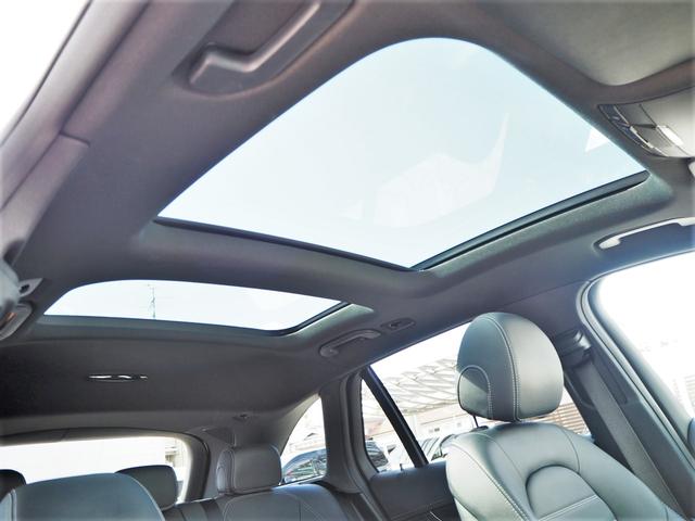 GLC43 4マチック レザーEXCパッケージ パノラミックスライディングルーフ/アラウンドビューモニター/Burmester/パークトロニック/黒革シート/キーレスゴー/AMGスポーツサスペンション/純正ドライブレコーダー/シートヒーター(2枚目)