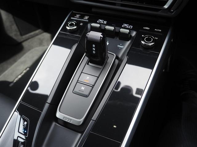 ９１１ ９１１カレラ　スポーツクロノ／スポーツエグゾースト／スポーツデザイン／ＲＳスパイダーデザインホイール／ＢＯＳＥ／ＬＥＤヘッド（ＰＤＬＳ　Ｐｌｕｓ）／ベンチレーション／アダプティブクルーズ／ＧＴスポーツステアリング（55枚目）