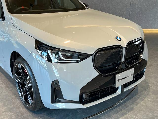 Ｘ３ Ｍ５０　ｘＤｒｉｖｅ　Ｉｎｄｉｖｉｄｕａｌ　レザーメリノ・コンフォート・パッケージ／シートヒーター／アクティブベンチレーション／パノラマガラスサンルーフ／２１インチ　Ｍ　ライト・アロイ・ホイール／３６０°カメラ（22枚目）