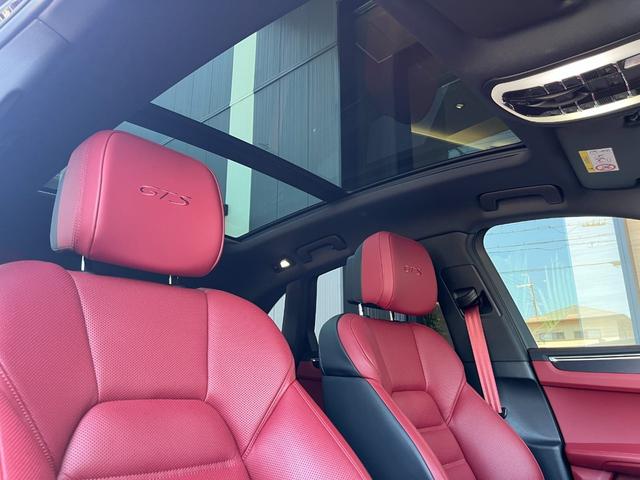 PORSCHE MACAN MACAN GTS Best Japan Spec Recon Car for Import Malaysia