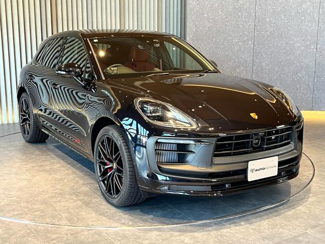 PORSCHE MACAN MACAN GTS Best Japan Spec Recon Car for Import Malaysia