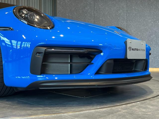 ９１１ ９１１カレラ４ＧＴＳ　シャークブルー／クロノメーター／ＢＯＳＥサウンドシステム／スポーツデザインサイドスカート／スポーツシート／インテリアパッケージ／シートベルトカーズレッド／サンルーフ／ドアカーテンライト（26枚目）