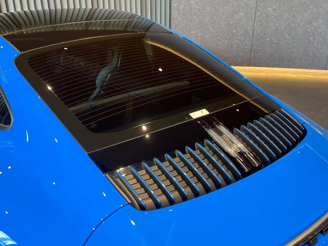 ９１１ ９１１カレラ４ＧＴＳ　シャークブルー／クロノメーター／ＢＯＳＥサウンドシステム／スポーツデザインサイドスカート／スポーツシート／インテリアパッケージ／シートベルトカーズレッド／サンルーフ／ドアカーテンライト（40枚目）
