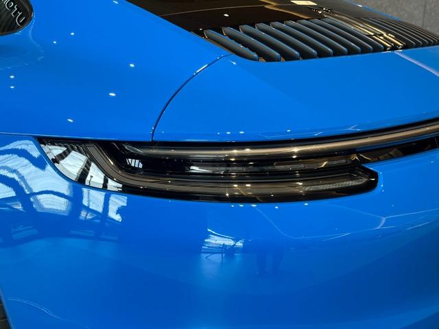 ９１１ ９１１カレラ４ＧＴＳ　シャークブルー／クロノメーター／ＢＯＳＥサウンドシステム／スポーツデザインサイドスカート／スポーツシート／インテリアパッケージ／シートベルトカーズレッド／サンルーフ／ドアカーテンライト（44枚目）