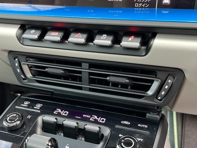 ９１１ ９１１カレラ４ＧＴＳ　シャークブルー／クロノメーター／ＢＯＳＥサウンドシステム／スポーツデザインサイドスカート／スポーツシート／インテリアパッケージ／シートベルトカーズレッド／サンルーフ／ドアカーテンライト（49枚目）