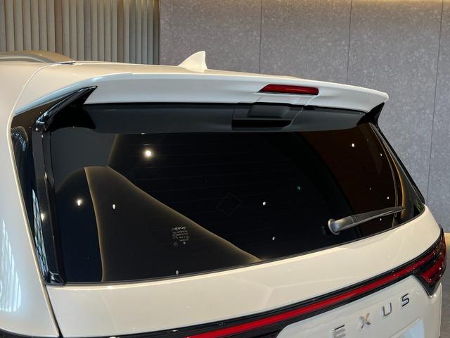 LX LX600 リアエンターテイメントシステム/マークレビンソン3Dサウンド/モデリスタ Fスポイラー・Rスカート・ Sステップメタルプレート/SR/クールボックス/ホワイト革シート/マルチテレインモニタ(42枚目)