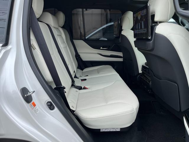 LX LX600 リアエンターテイメントシステム/マークレビンソン3Dサウンド/モデリスタ Fスポイラー・Rスカート・ Sステップメタルプレート/SR/クールボックス/ホワイト革シート/マルチテレインモニタ(49枚目)
