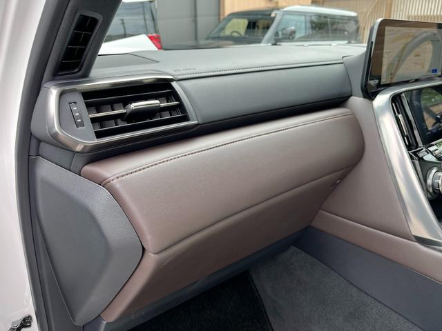 LX LX600 リアエンターテイメントシステム/マークレビンソン3Dサウンド/モデリスタ Fスポイラー・Rスカート・ Sステップメタルプレート/SR/クールボックス/ホワイト革シート/マルチテレインモニタ(55枚目)