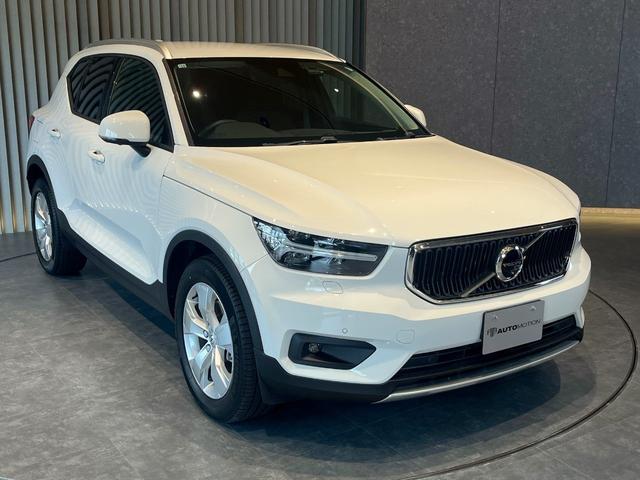 VOLVO XC40 B4 MOMENTUM