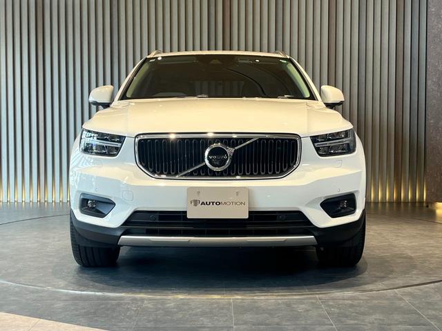 VOLVO XC40 B4 MOMENTUM