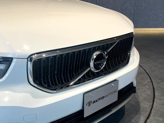 VOLVO XC40 B4 MOMENTUM