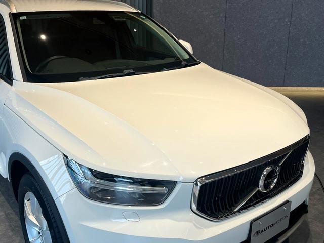 VOLVO XC40 B4 MOMENTUM