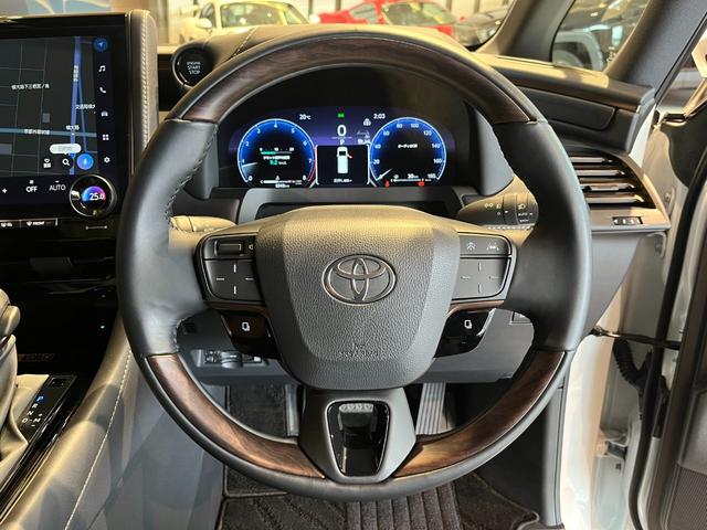 アルファード Ｚ　モデリスタ　（Ｆ・Ｓ・Ｒ）・ドレスアップマフラー／左右独立ムーンルーフ／デジタルインナーミラー／カラーＨＵＤ／スペアタイヤ／パノラミックビューモニター／３眼ＬＥＤヘッドライト／置くだけ充電（12枚目）