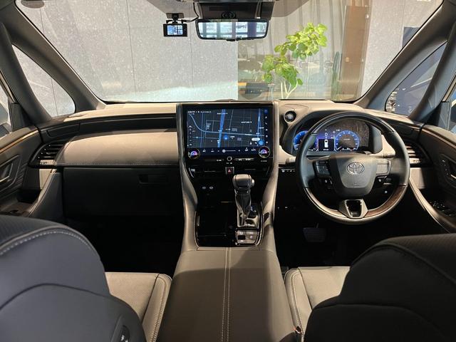 アルファード Ｚ　モデリスタ　（Ｆ・Ｓ・Ｒ）・ドレスアップマフラー／左右独立ムーンルーフ／デジタルインナーミラー／カラーＨＵＤ／スペアタイヤ／パノラミックビューモニター／３眼ＬＥＤヘッドライト／置くだけ充電（18枚目）