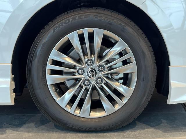 アルファード Ｚ　モデリスタ　（Ｆ・Ｓ・Ｒ）・ドレスアップマフラー／左右独立ムーンルーフ／デジタルインナーミラー／カラーＨＵＤ／スペアタイヤ／パノラミックビューモニター／３眼ＬＥＤヘッドライト／置くだけ充電（20枚目）