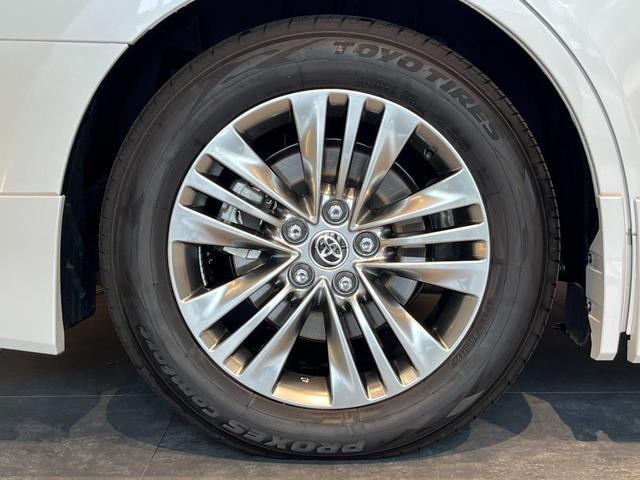 アルファード Ｚ　モデリスタ　（Ｆ・Ｓ・Ｒ）・ドレスアップマフラー／左右独立ムーンルーフ／デジタルインナーミラー／カラーＨＵＤ／スペアタイヤ／パノラミックビューモニター／３眼ＬＥＤヘッドライト／置くだけ充電（45枚目）