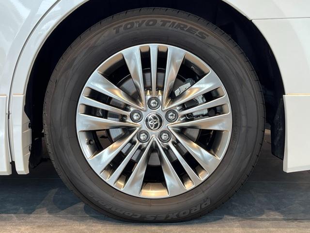 アルファード Ｚ　モデリスタ　（Ｆ・Ｓ・Ｒ）・ドレスアップマフラー／左右独立ムーンルーフ／デジタルインナーミラー／カラーＨＵＤ／スペアタイヤ／パノラミックビューモニター／３眼ＬＥＤヘッドライト／置くだけ充電（46枚目）