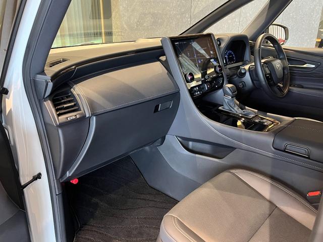 アルファード Ｚ　モデリスタ　（Ｆ・Ｓ・Ｒ）・ドレスアップマフラー／左右独立ムーンルーフ／デジタルインナーミラー／カラーＨＵＤ／スペアタイヤ／パノラミックビューモニター／３眼ＬＥＤヘッドライト／置くだけ充電（51枚目）