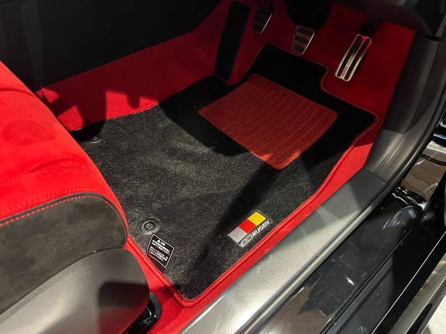 シビック タイプR 1オーナー/新車保証/カーボンリアスポイラー/無限スポーツフロアマット/ホンダセンシング/フルLEDヘッドライト/Brembo社製キャリパー/19インチAW/エアロバンパー/アンダースポイラ/ホンダC(7枚目)