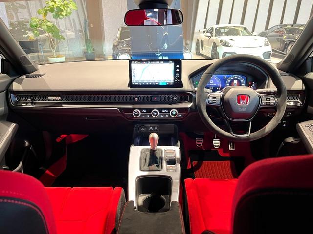 シビック タイプR 1オーナー/新車保証/カーボンリアスポイラー/無限スポーツフロアマット/ホンダセンシング/フルLEDヘッドライト/Brembo社製キャリパー/19インチAW/エアロバンパー/アンダースポイラ/ホンダC(16枚目)