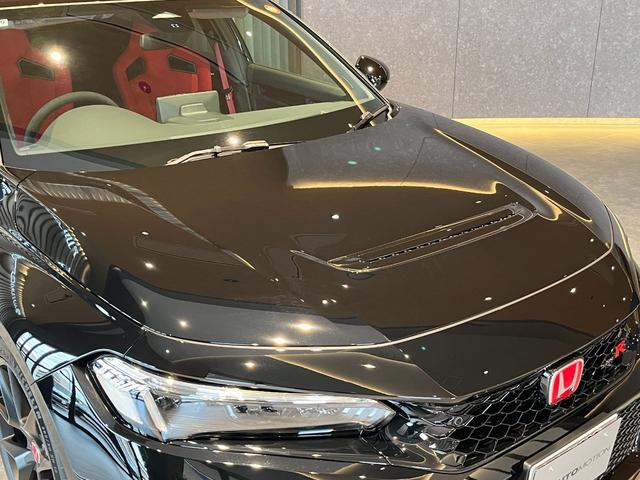 シビック タイプR 1オーナー/新車保証/カーボンリアスポイラー/無限スポーツフロアマット/ホンダセンシング/フルLEDヘッドライト/Brembo社製キャリパー/19インチAW/エアロバンパー/アンダースポイラ/ホンダC(25枚目)