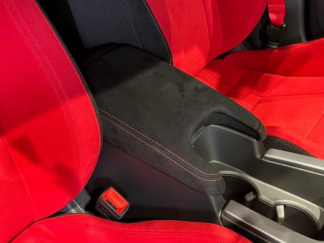 シビック タイプR 1オーナー/新車保証/カーボンリアスポイラー/無限スポーツフロアマット/ホンダセンシング/フルLEDヘッドライト/Brembo社製キャリパー/19インチAW/エアロバンパー/アンダースポイラ/ホンダC(61枚目)