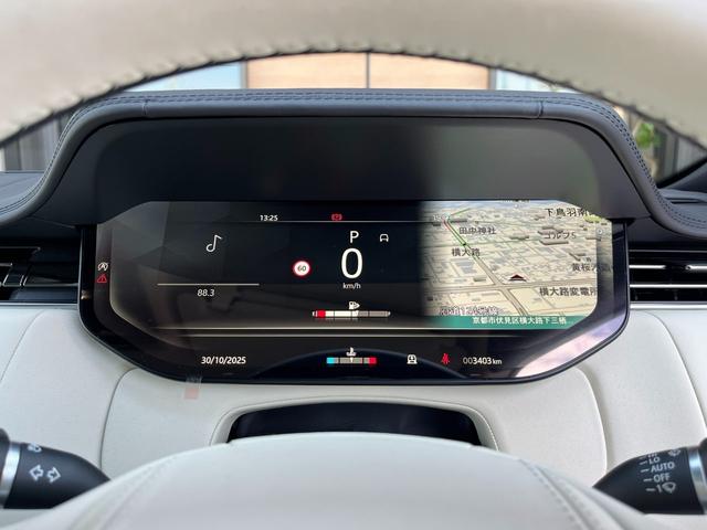 レンジローバー HSE P530 スタンダードホイールベース 急速クーラーボックス/24ウェイ電動フロントシート/23インチスタイル1075(グロスブラック)/デジタルLEDヘッドライト/ディプロイアブルサイドステップ/電子制御エアサスペンション(19枚目)