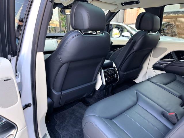 レンジローバー HSE P530 スタンダードホイールベース 急速クーラーボックス/24ウェイ電動フロントシート/23インチスタイル1075(グロスブラック)/デジタルLEDヘッドライト/ディプロイアブルサイドステップ/電子制御エアサスペンション(66枚目)