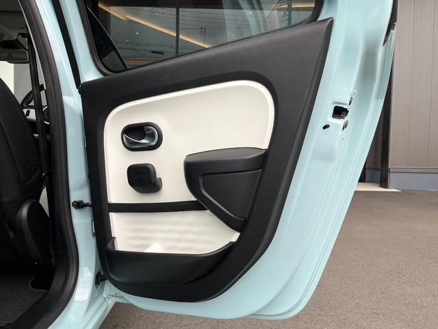 トゥインゴ ＥＤＣ　純正ディスプレイオーディオ／ＡｐｐｌｅＣａｒｐｌａｙ／Ｂｌｕｅｔｏｏｔｈ／ＵＳＢ／レーンアシスト／ＥＴＣ／コーナーセンサー／アイドリングストップ／純正１５インチアルミホイール（59枚目）