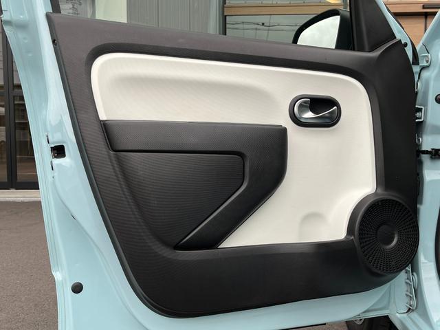 トゥインゴ ＥＤＣ　純正ディスプレイオーディオ／ＡｐｐｌｅＣａｒｐｌａｙ／Ｂｌｕｅｔｏｏｔｈ／ＵＳＢ／レーンアシスト／ＥＴＣ／コーナーセンサー／アイドリングストップ／純正１５インチアルミホイール（60枚目）