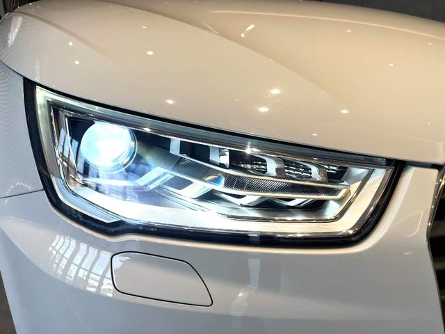 A1スポーツバック 1.0TFSI A1SB/MMIナビゲーション/コンビニエンスパッケージ/ナビキセノンプラスパッケージ/アドバンストパッケージ/パーキングシステム/コントラストルーフ/プライバシーガラス/ETC/シートヒーター/TV(7枚目)