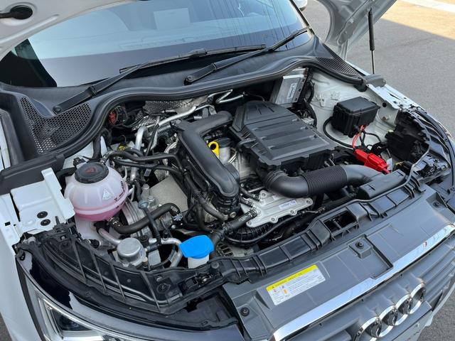 A1スポーツバック 1.0TFSI A1SB/MMIナビゲーション/コンビニエンスパッケージ/ナビキセノンプラスパッケージ/アドバンストパッケージ/パーキングシステム/コントラストルーフ/プライバシーガラス/ETC/シートヒーター/TV(21枚目)