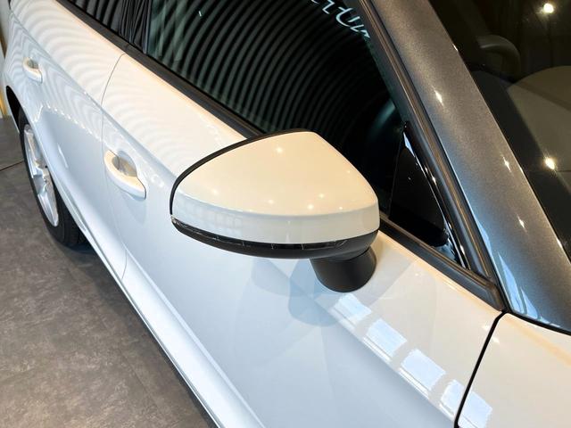 A1スポーツバック 1.0TFSI A1SB/MMIナビゲーション/コンビニエンスパッケージ/ナビキセノンプラスパッケージ/アドバンストパッケージ/パーキングシステム/コントラストルーフ/プライバシーガラス/ETC/シートヒーター/TV(30枚目)