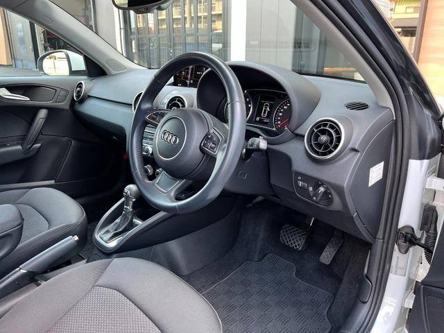 A1スポーツバック 1.0TFSI A1SB/MMIナビゲーション/コンビニエンスパッケージ/ナビキセノンプラスパッケージ/アドバンストパッケージ/パーキングシステム/コントラストルーフ/プライバシーガラス/ETC/シートヒーター/TV(41枚目)