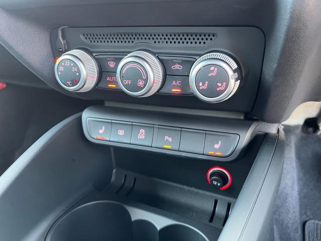 A1スポーツバック 1.0TFSI A1SB/MMIナビゲーション/コンビニエンスパッケージ/ナビキセノンプラスパッケージ/アドバンストパッケージ/パーキングシステム/コントラストルーフ/プライバシーガラス/ETC/シートヒーター/TV(46枚目)